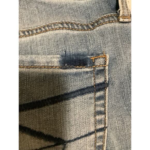 Seven 7 Distressed SunSet Bermuda Cutoff Shorts size 4 vacation beach casual - Picture 4 of 8